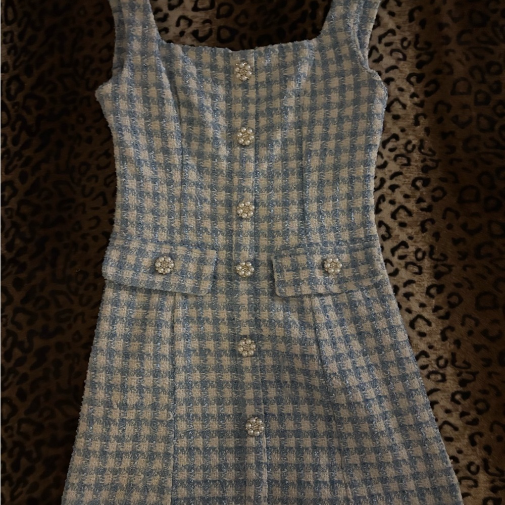 SHEIN Blue and White Textured Fabric